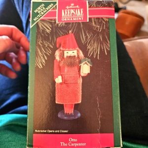 NIB 1992 HALLMARK KEEPSAKE ORNAMENT NORTHPOLE NUTCRACKERS SERIES